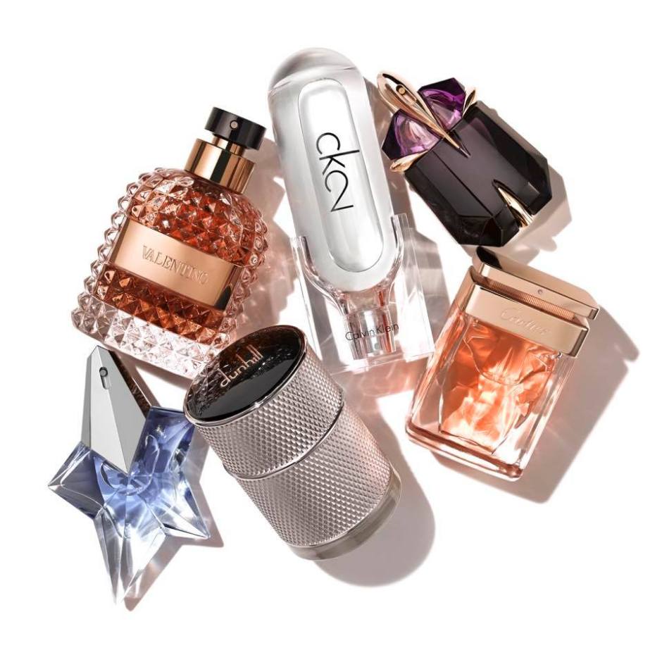 What's on The Candy Perfume Boy's Perfume Shellfie?