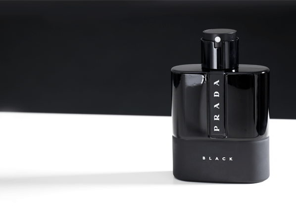 prada-luna-rossa-black-eau-de-parfum-review-main-banner-visual2